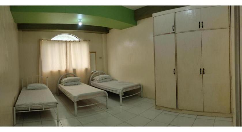 Готель Oyo 800 Ddd Habitat Dormtel Баколод Екстер'єр фото